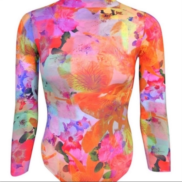 Rashguard - Picture 3 of 7